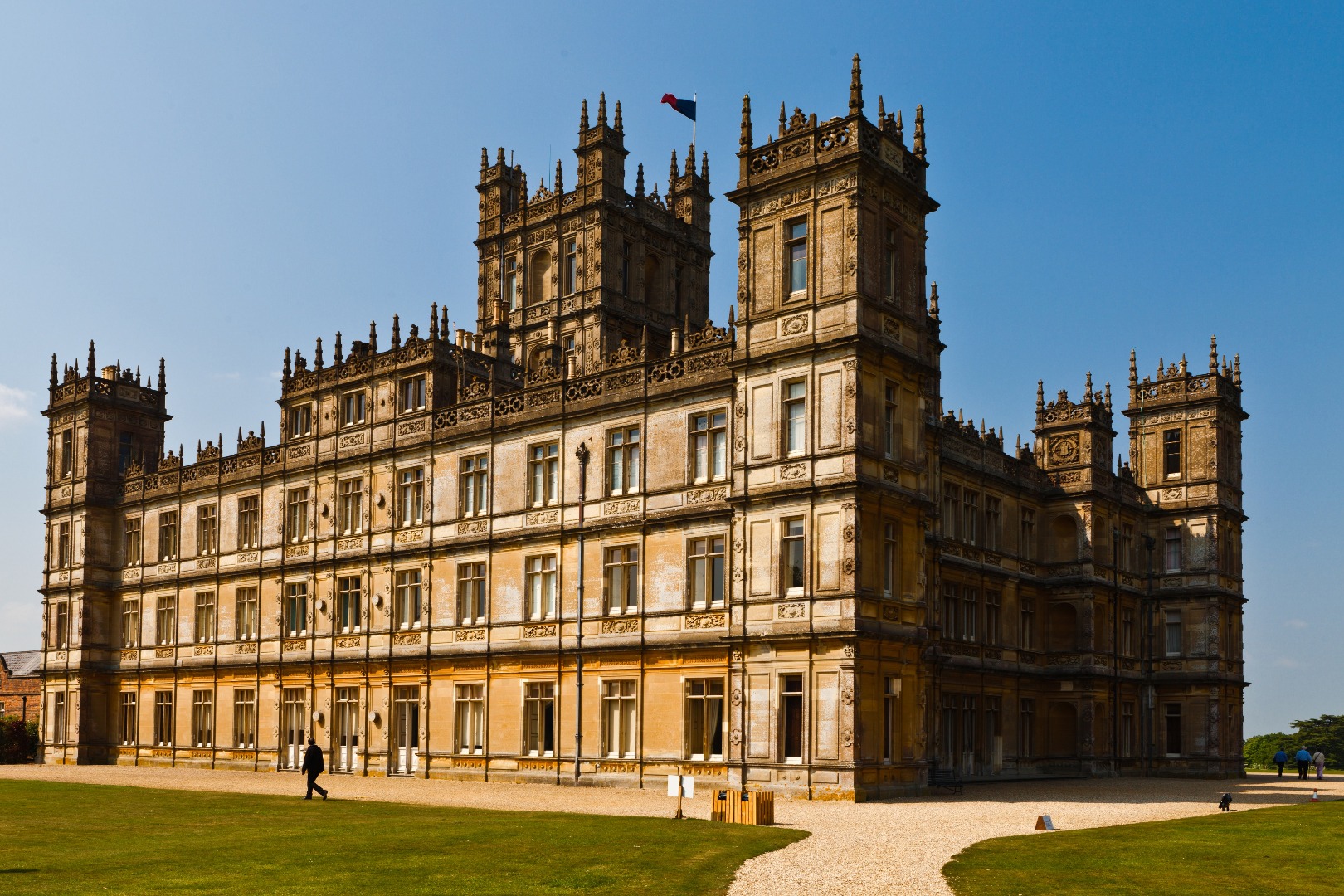 Downton Abbey 15 Beautiful Filming Locations In The Uk